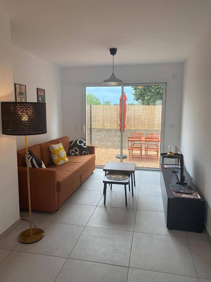 Location de vacances pour 4 personnes, avec jardin ainsi que terrasse et vue, animaux acceptés à Saint-Nizier-sous-Charlieu - 2