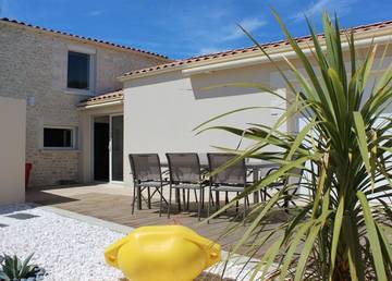 Gîte pour 7 personnes, avec jardin, animaux acceptés à Saint-Xandre