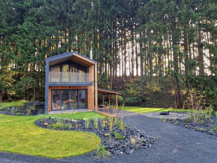 Ferienhaus für 4 Personen, mit Balkon und Terrasse sowie Pool