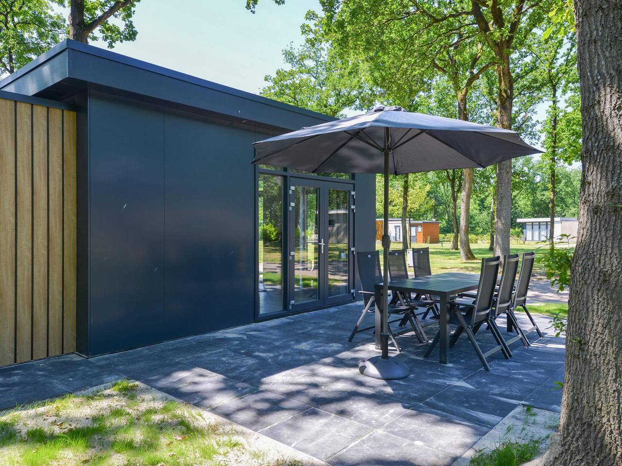 Schönes Chalet mit geschlossenem Garten in Regio Zwolle