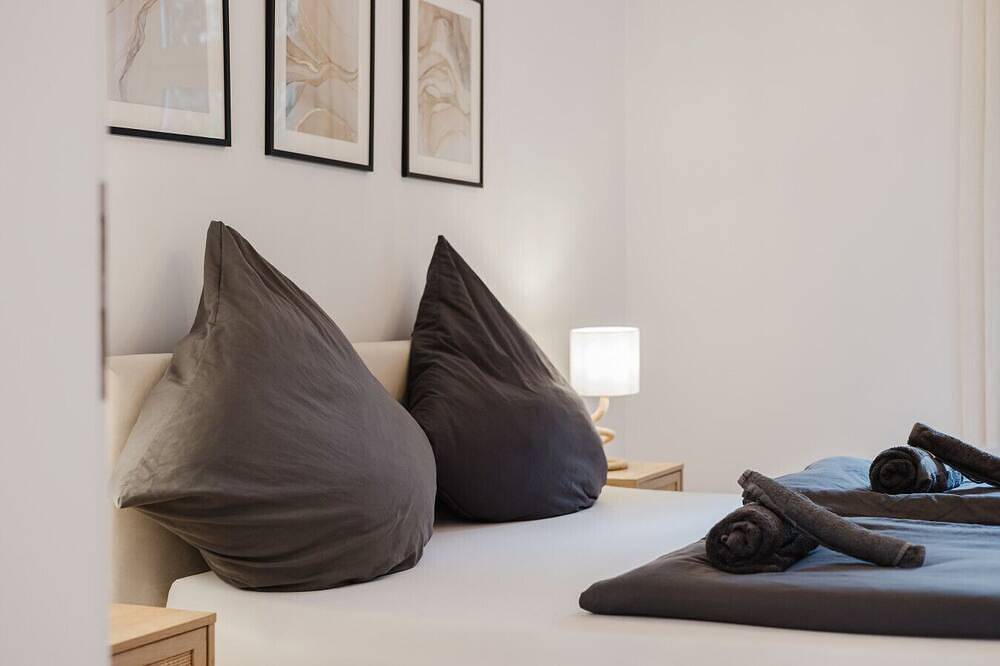 Entire apartment, Modern Classic Apartment| Central| 2 Bedrooms in Dessau, Dessau-Wörlitz Gartenreich