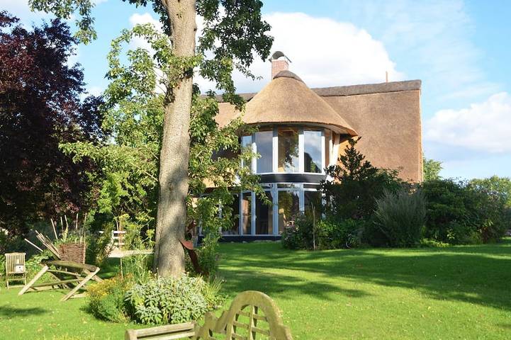 Ferienhaus für 4 Personen, mit Terrasse und Garten in Grebin
