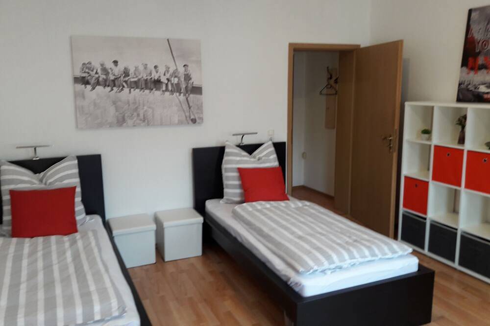 Ganze Wohnung, Im Grünen und stadtnah, für Beruf und Freizeit in Reichenbach, Chemnitz und Umgebung