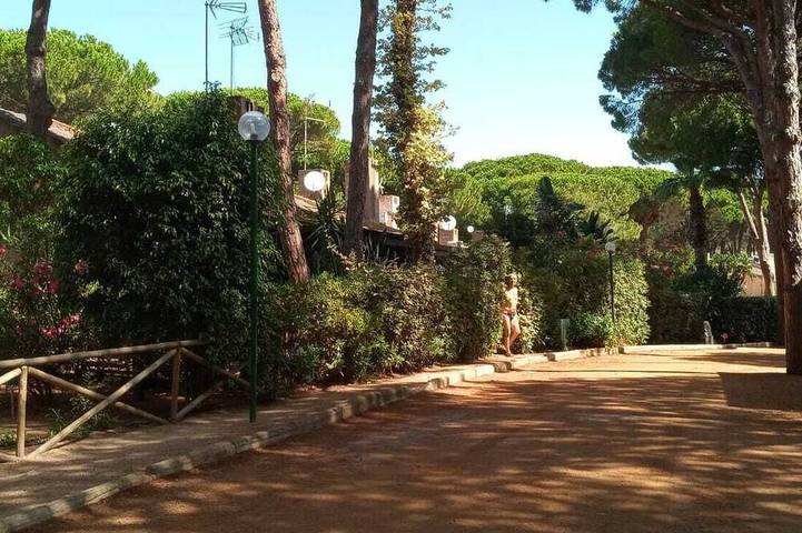 Calaverde - S. Margherita-Pula: 200mt de la plage - maison avec jardin in Santa Margherita di Pula, Région de Pula