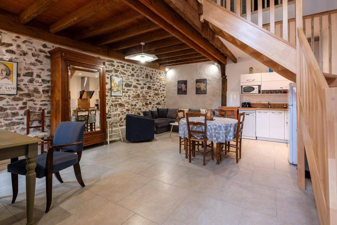 Gîte Léon - Au cœur du village 4 pers in Gargilesse-Dampierre, Région de La Châtre