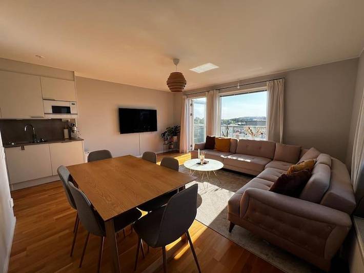 Lägenhet för 4 Personer, med utsikt och balkong i Sundbyberg