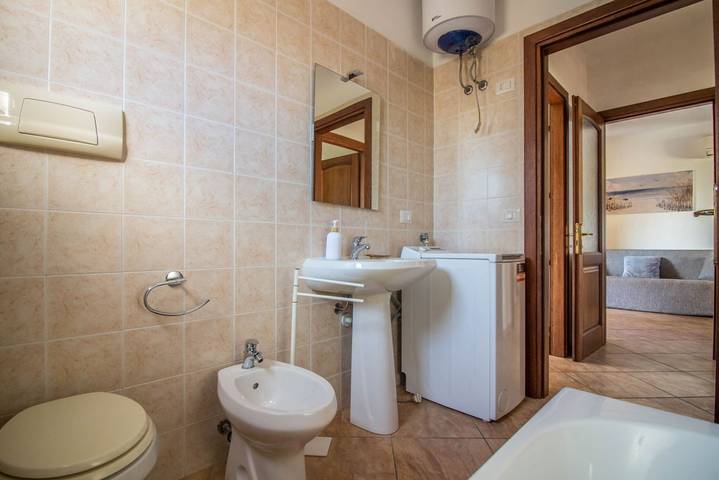 Appartamento intero, Guesthost - La Rosa dei Venti Flat 2 with Veranda in Olbia, Costa Smeralda