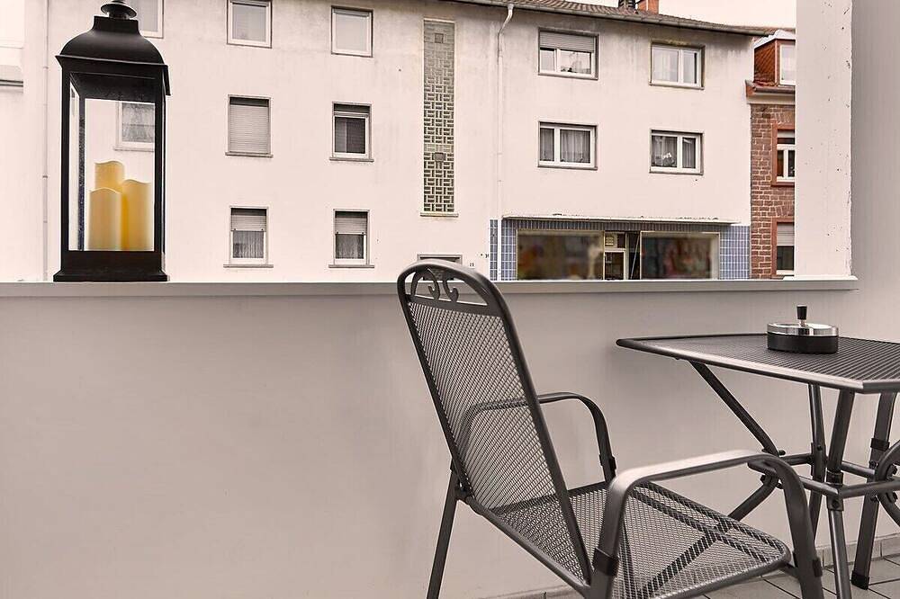 Entire apartment, Harbor Prime Apartment in Ettlingen center in Ettlingen, Rhine Plain