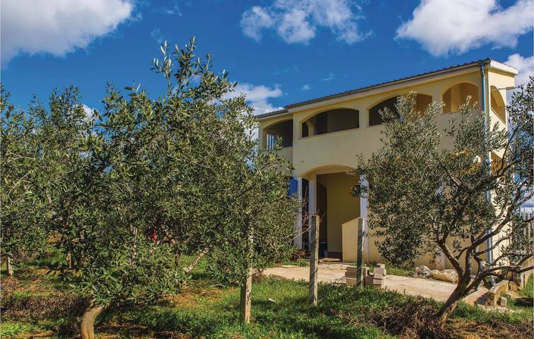 Ferienwohnung für 8 Personen, mit Terrasse und Pool - 1