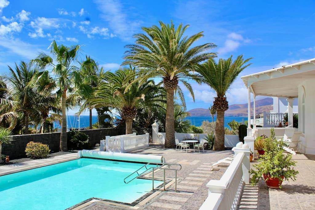 Three-Bedroom Villa in Puerto Calero, Yaiza