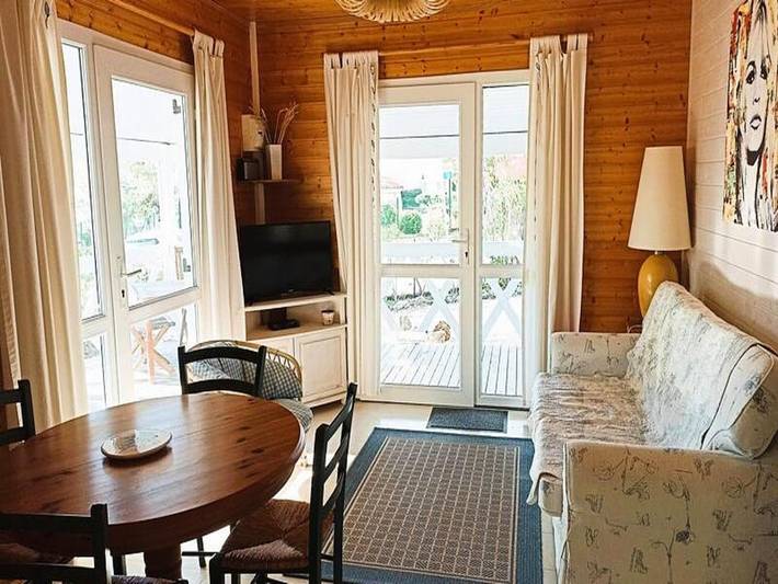 Chalet pour 4 personnes, avec piscine et jardin, animaux acceptés à Gassin