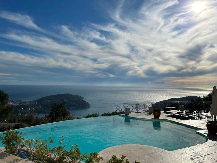 Villa pour 12 personnes, avec sauna et jacuzzi ainsi que piscine et jardin à Villefranche-sur-Mer - 2