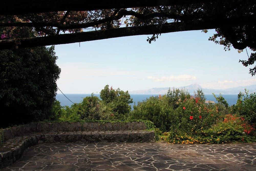 Villa Rosa in Marina di Maratea in Maratea, Potenza Province
