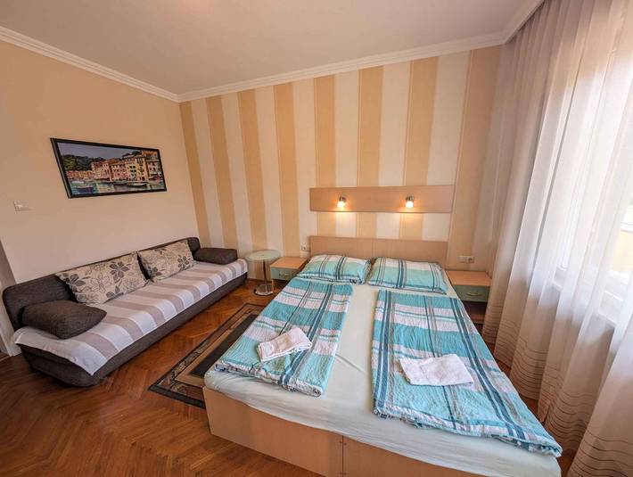 Studio für 3 Personen, mit Garten und Balkon in Siofok