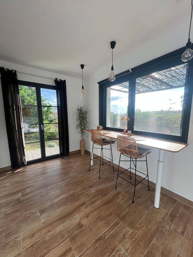Location de vacances pour 2 personnes, avec vue et jardin à Verzeille - 4