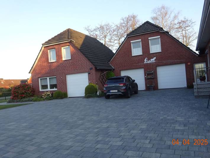 Ferienwohnung für 4 Personen, mit Terrasse und Garten in Ihlow - 2