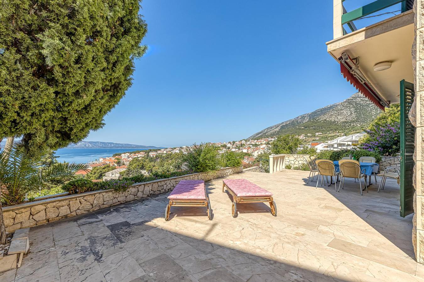Sea View Home Marianne 200m from sea in Bol , Brac