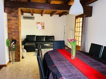 Gîte pour 8 personnes, avec terrasse à Houssen