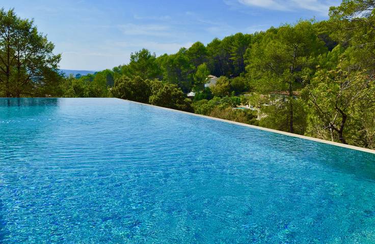 Gîte pour 6 personnes, avec piscine à Lorgues - 2