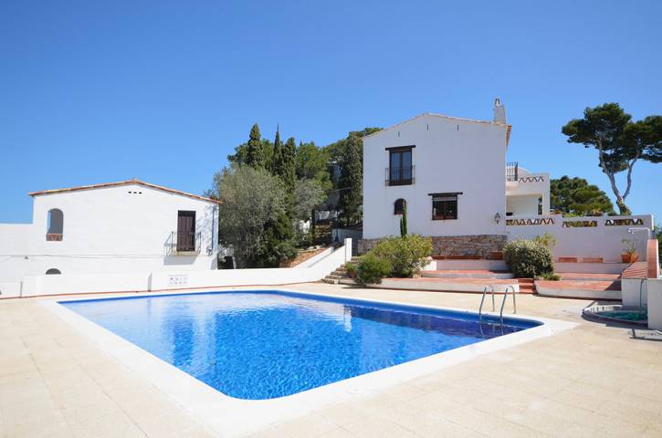 Casa rural para 6 personas, con balcón y vistas al mar además de piscina y jardín en la Costa Brava - 3