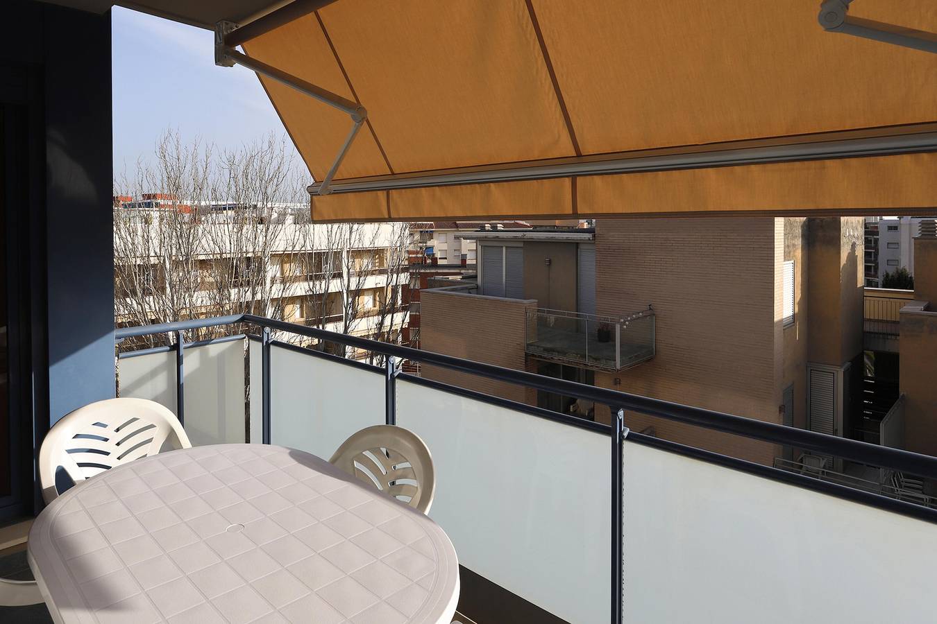 Apartamento entero, At259 Costa Coral: Moderno apartamento con piscina a 300 m de la playa in Torredembarra, Costa Dorada