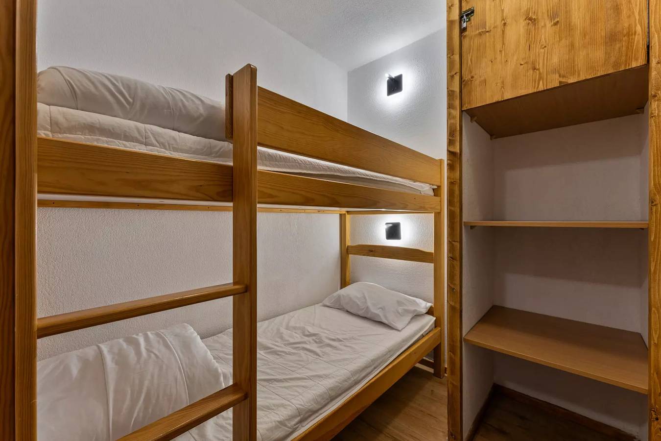 Appartement entier, 2 pièces tranquille en bordure des mélèzes in Les Orres, Parc national des Écrins