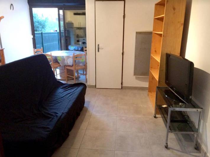 Gîte pour 4 personnes, avec jardin ainsi que piscine et terrasse dans Office De Tourisme De Canet En Roussillon - 4