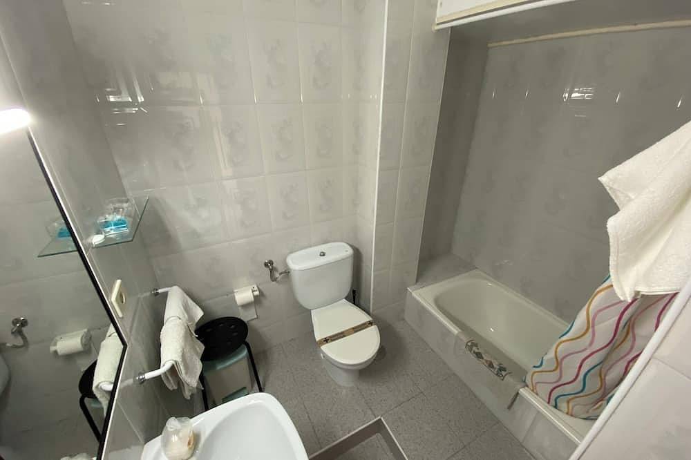 Entire apartment, Tourist Apt(6) Ideal For Couples Or With Baby in A Guarda, Galician Coast