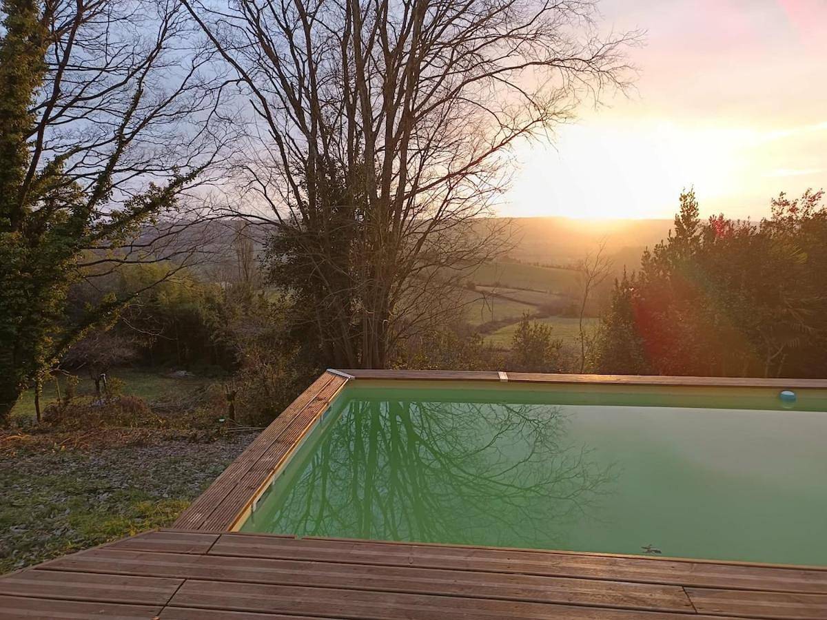 Two-Bedroom House in Monclar, Région de Villeneuve-sur-Lot
