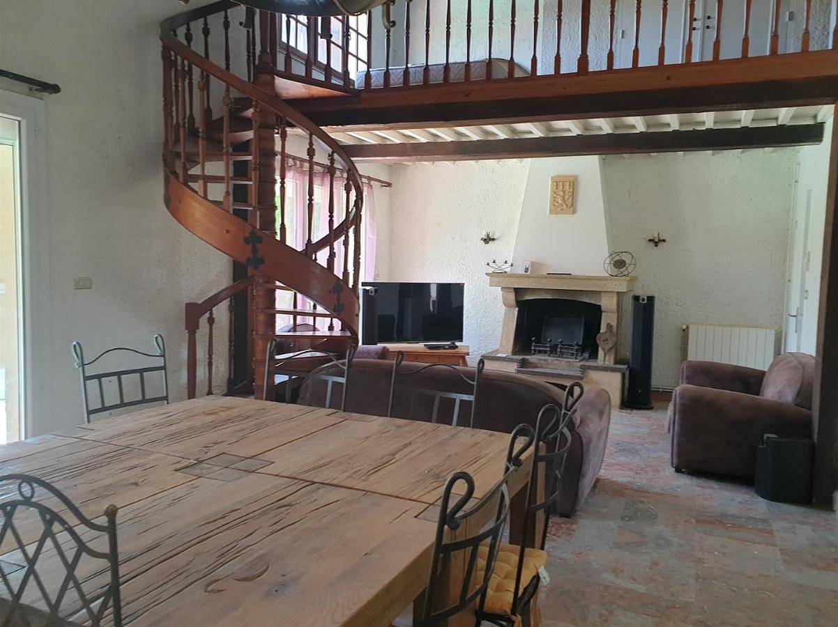 Villapiscinexl in Montady, Côte méditerranéenne (France)