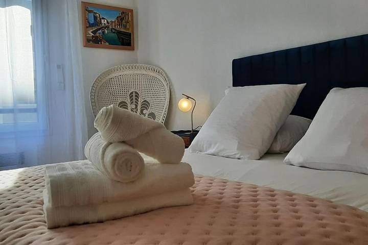 Gîte pour 2 personnes, avec terrasse dans Casino De Sainte Maxime - 3