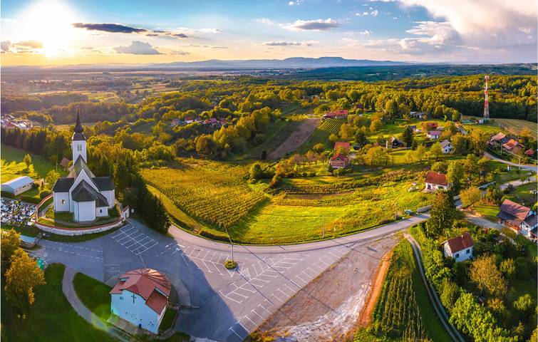 Charmante 70 m² große Wohnung mit Pool, WLAN und Parkplatz in Zagreb und Umgebung
