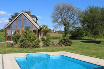 Gîte pour 4 personnes, avec jardin dans la Manche
