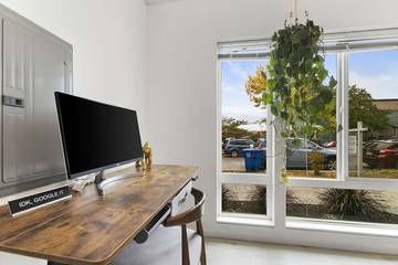 Vacation Home for 2 Guests in Seattle, Puget Sound, Picture 3