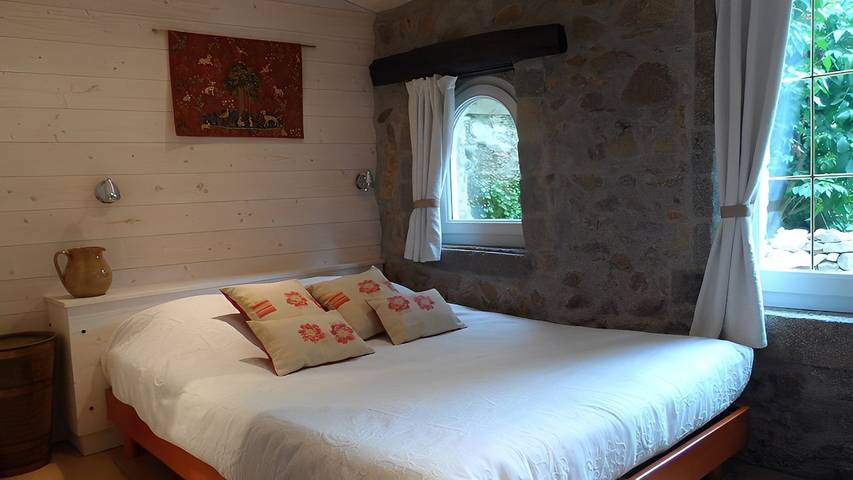 Location de vacances pour 4 personnes, avec piscine et jardin dans les Deux-Sèvres - 3