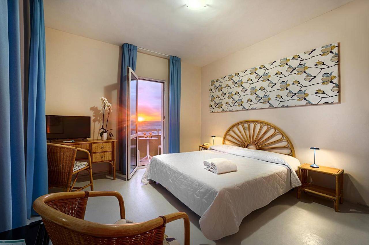 Hotel Mida in Scoglitti, Vittoria