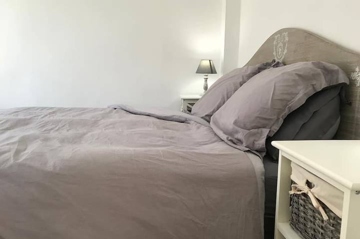 Ganze Wohnung, Central apartment, all renovated, with sunny balcony and free bicycles in El Barrio, Alicante