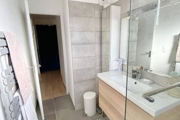 Appartement De Vacances pour 4 Personnes dans Caluire-et-Cuire, Rhône, Photo 4