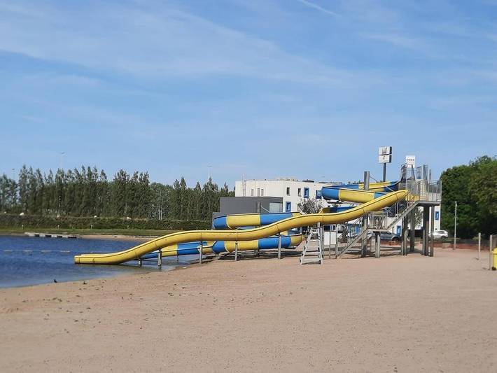 Parc de vacances pour 4 personnes, avec bassin pour enfant ainsi que jardin et piscine en Belgique - 2