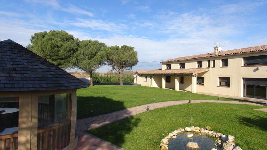 Appartement de vacances pour 2 personnes, avec jardin ainsi que terrasse et piscine dans Haute-Garonne - 2