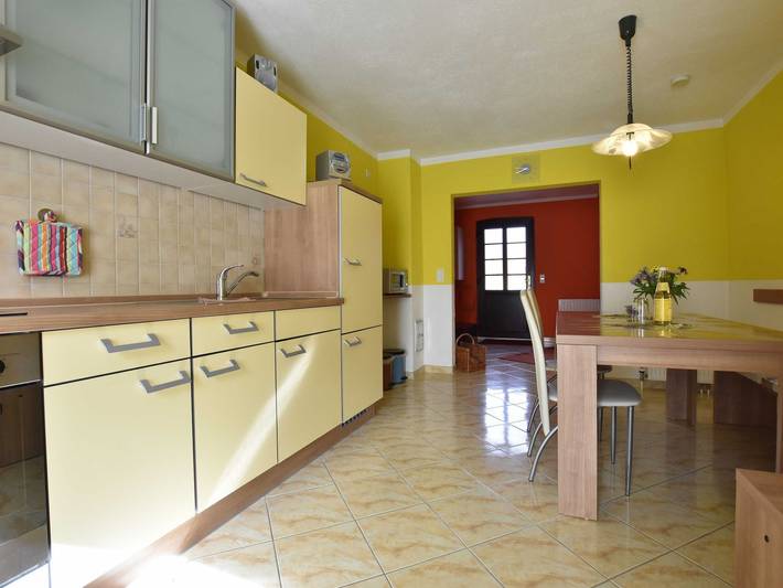 Ganze Ferienwohnung, Reihenferienhaus mit Kamin und Terrasse im Ostseeland Ofc 11 - 3- Raum Ferienhaus (4 Pers.+ 1 Baby) Terrasse+ Kamin in Satow, Mecklenburgische Ostseeküste