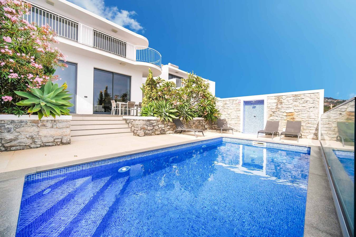 Villa para 6 pessoas com jacuzzi in Calheta, Madeira