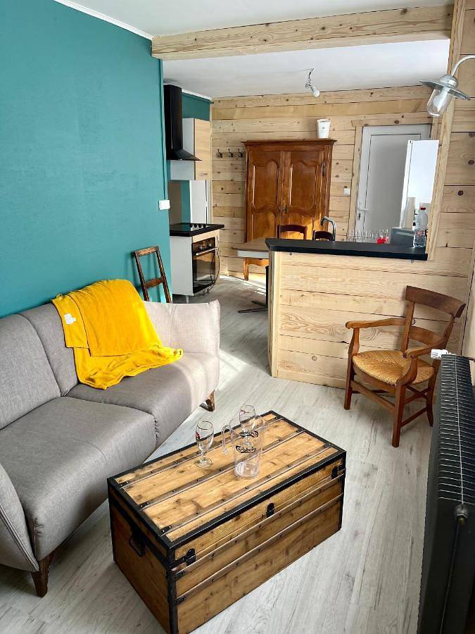 Gîte pour 2 personnes, avec Terrasse et Jardin à Patornay