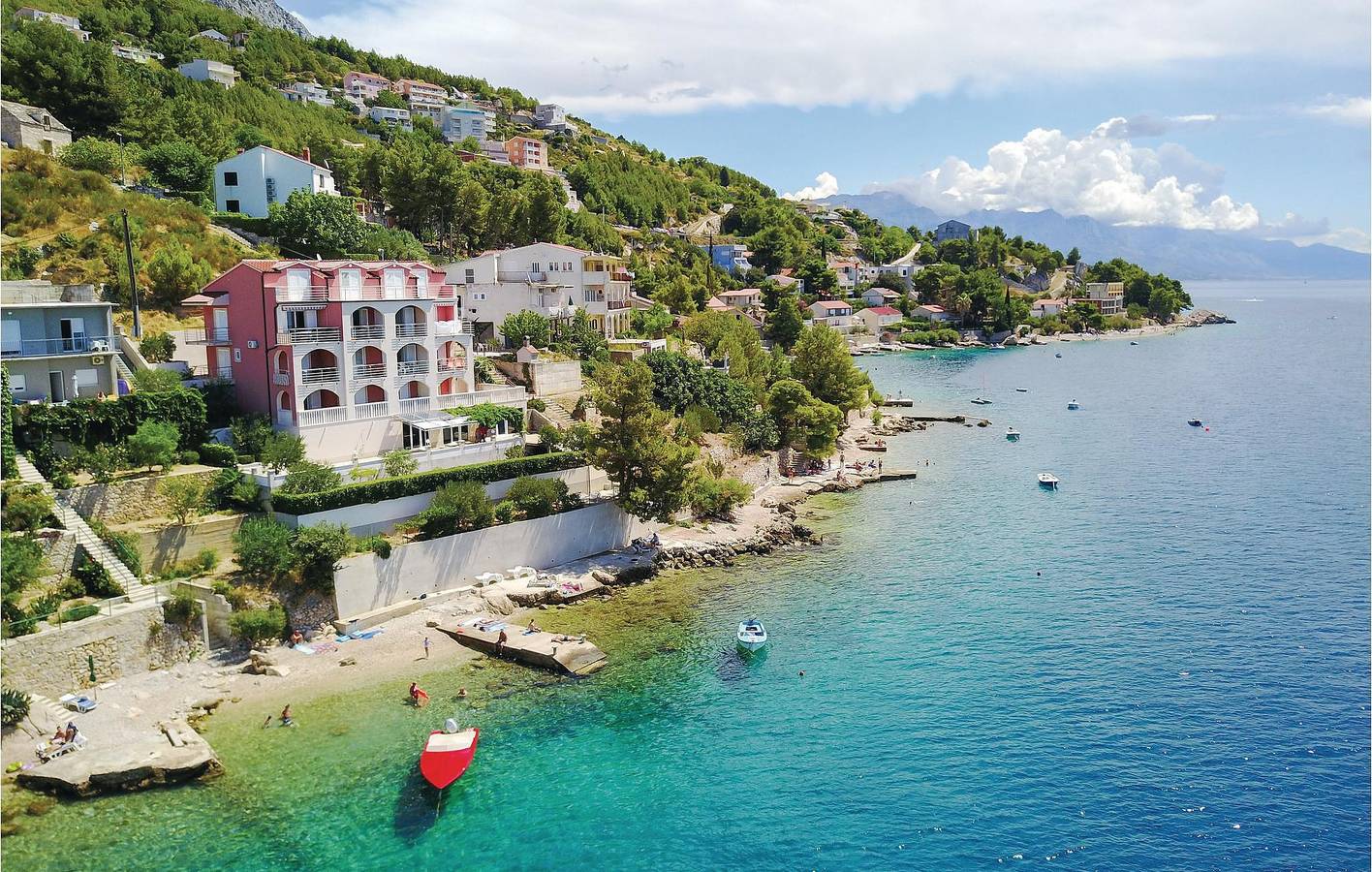 Ganze Ferienwohnung, Charmantes Apartment in Strandnähe mit WLAN, Klimaanlage und Terrasse in Celina, Omis-Riviera