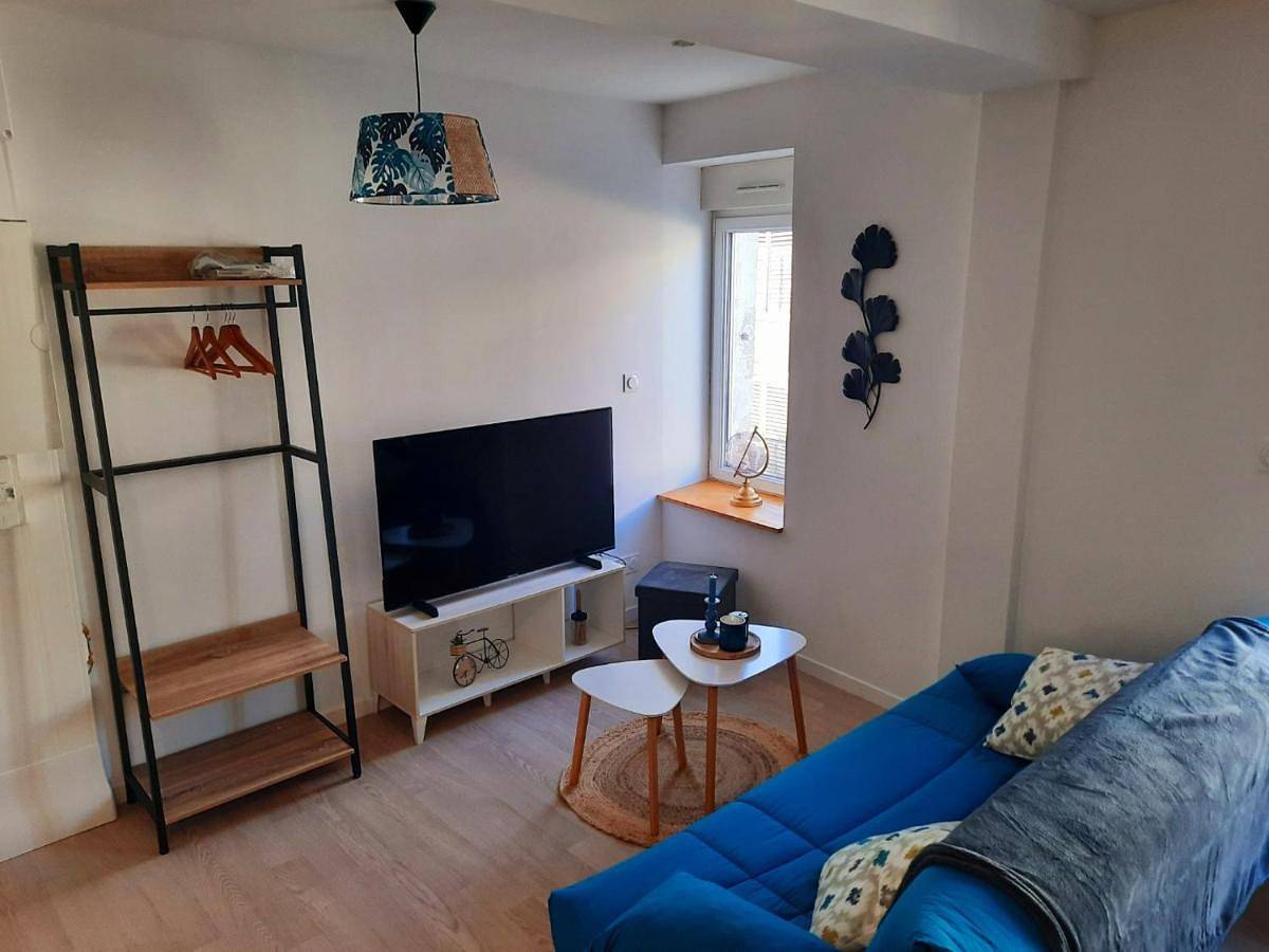 Appartement entier, Two-Bedroom Apartment in Saint-Mihiel, Région de Commercy
