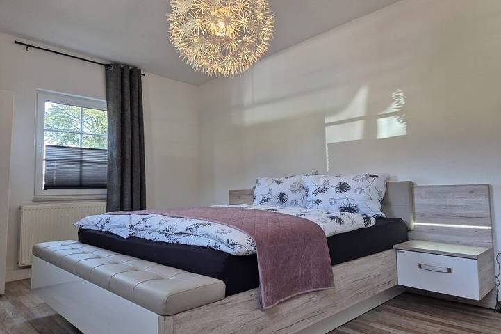 Ganze Wohnung, Eifelauszeit - Wohnung Groß mit Garten, haustierfreundlich in Büdesheim, Eifelkreis Bitburg-Prüm