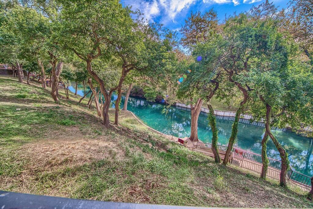 Ganze Wohnung, Beautiful 2/2.5 condo on the Comal River! in New Braunfels, Comal County