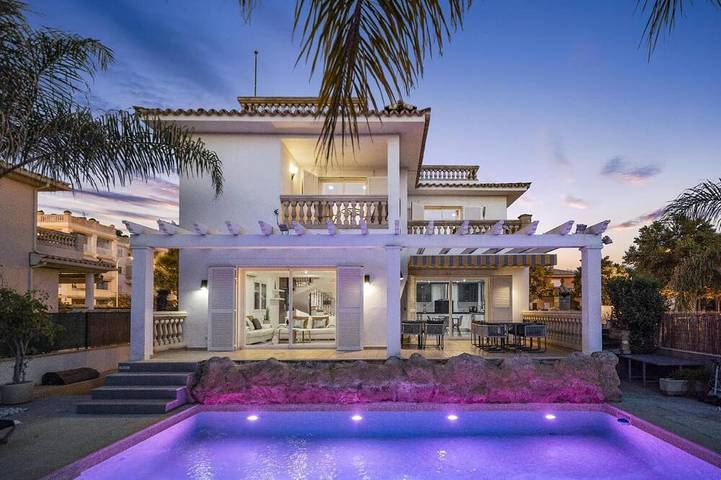 Finca mit Pool für 9 Personen, mit Garten, mit Haustier in Playa de Palma