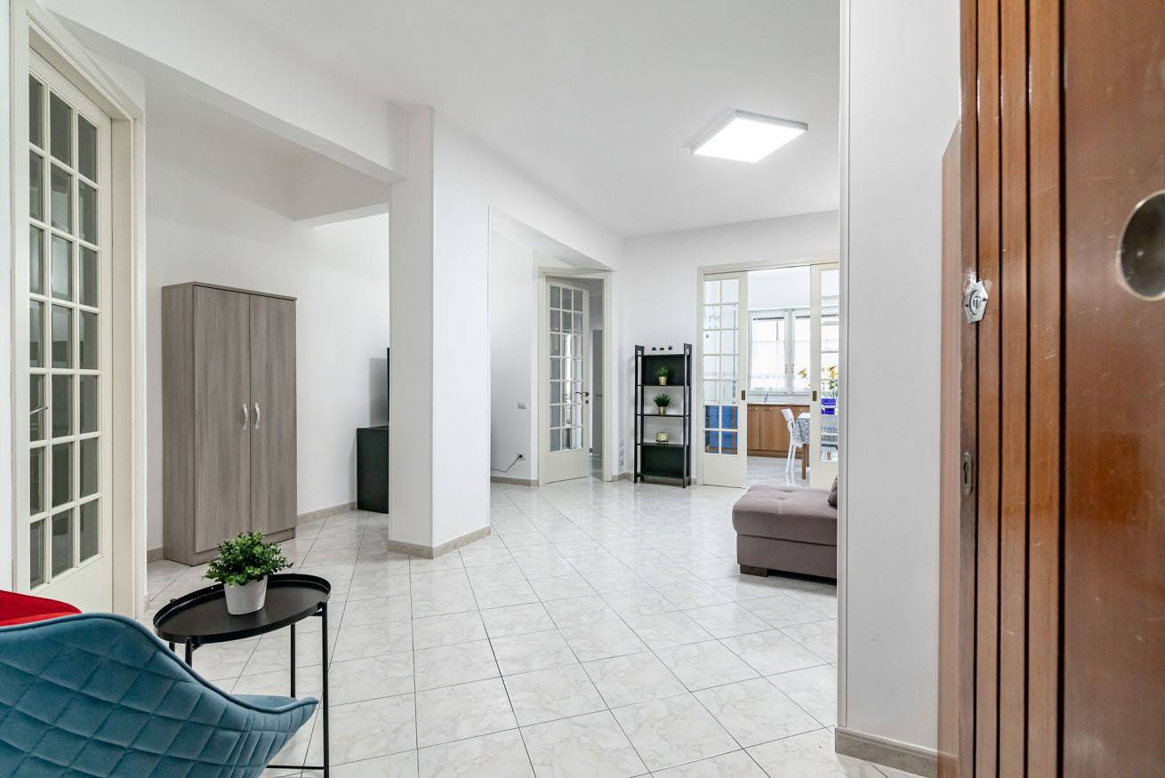 Entire apartment, Roomy Apartment Close to Siena Center! in Siena, Siena Province