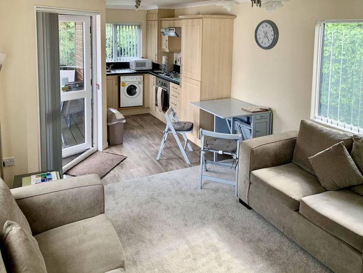 Log cabin for 2 people, with garden, with pets in Great Yarmouth